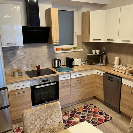 Brookforest Belvarosi Apartman Debrecen Ngoại thất bức ảnh