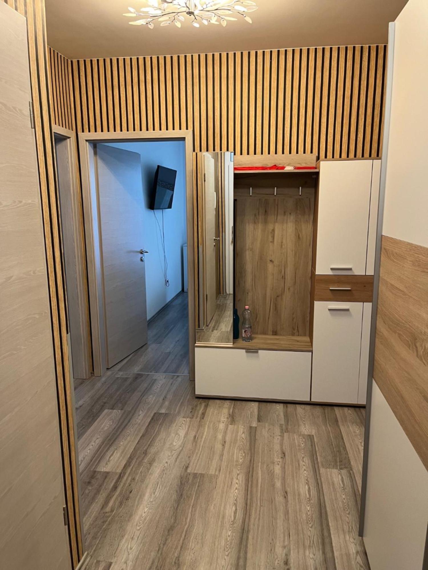 Brookforest Belvarosi Apartman Debrecen Ngoại thất bức ảnh