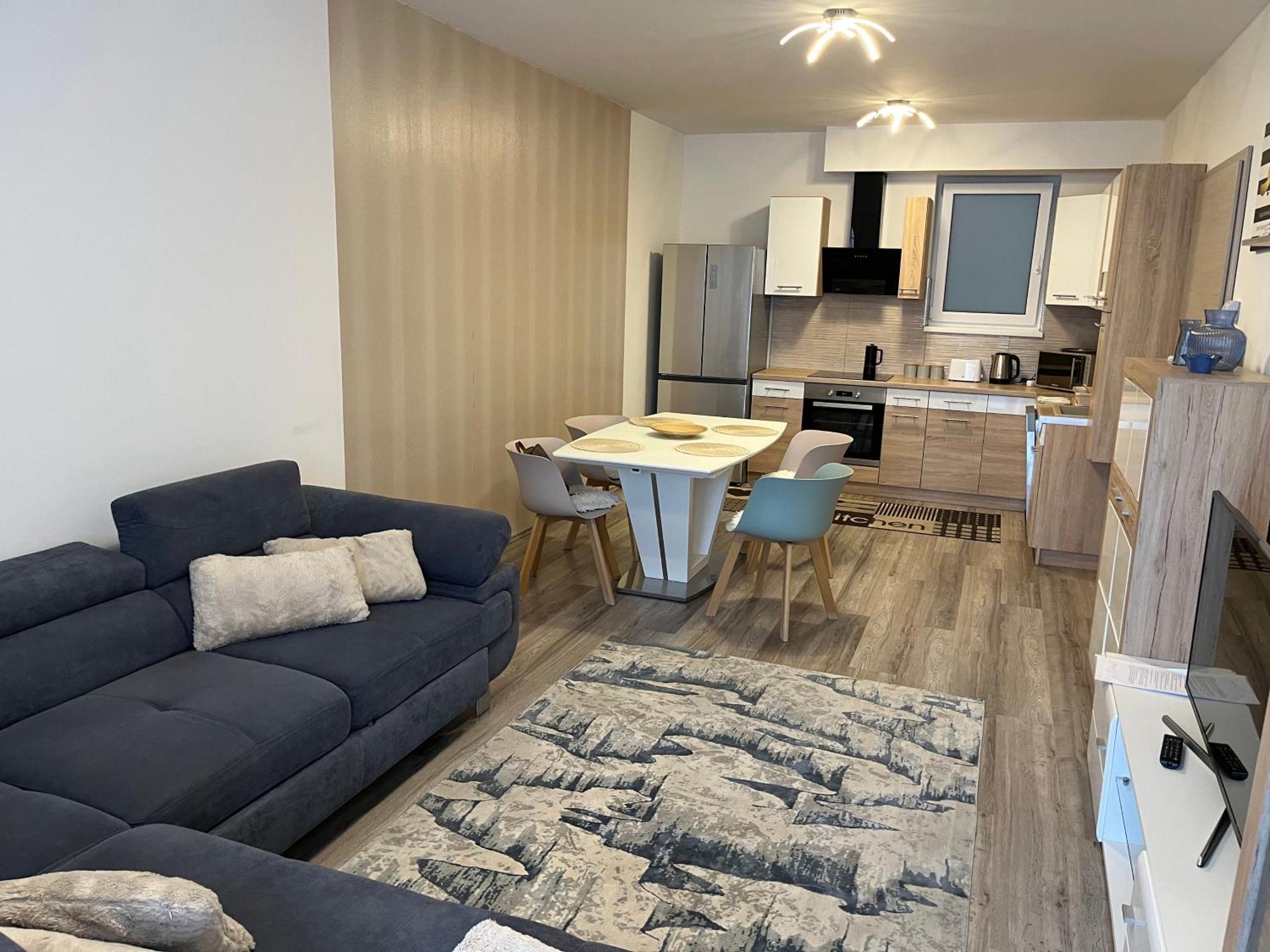 Brookforest Belvarosi Apartman Debrecen Ngoại thất bức ảnh