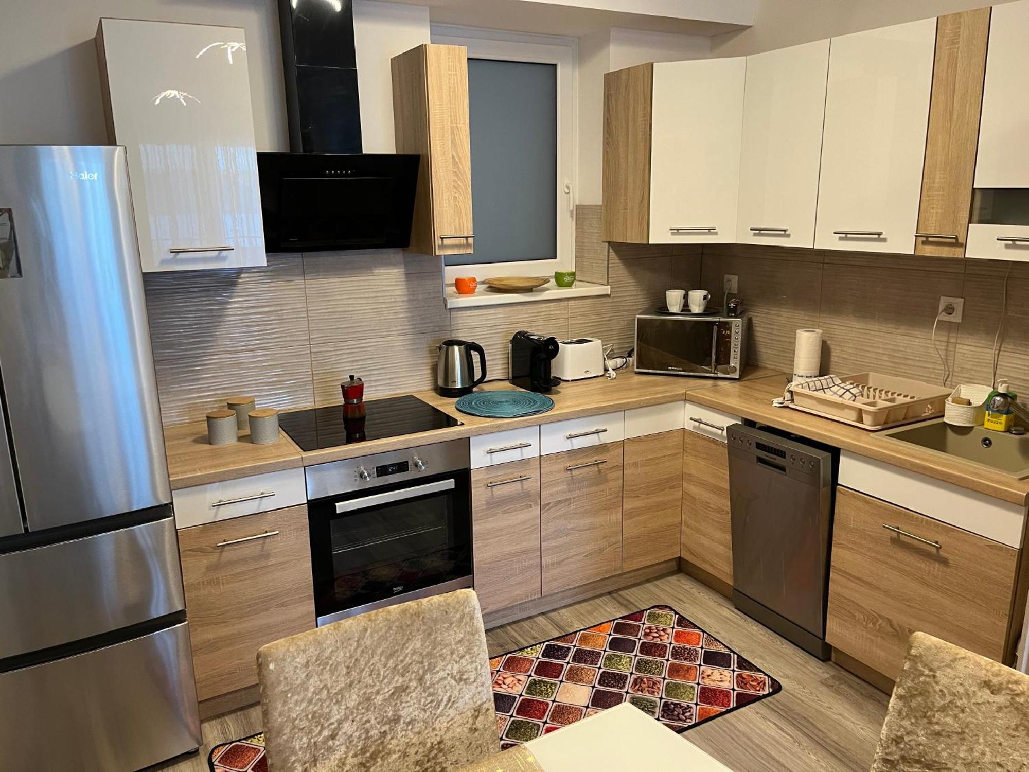 Brookforest Belvarosi Apartman Debrecen Ngoại thất bức ảnh