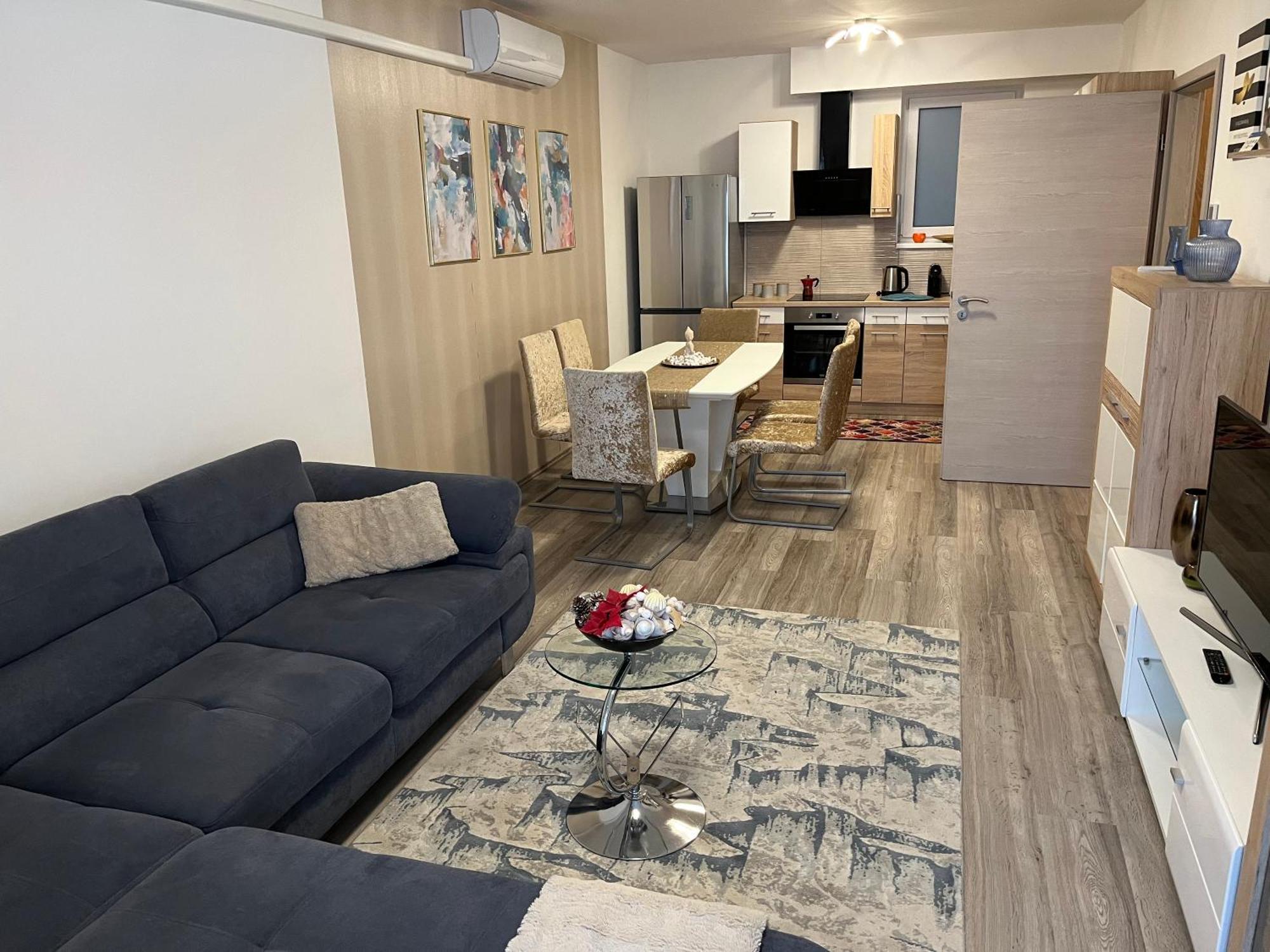 Brookforest Belvarosi Apartman Debrecen Ngoại thất bức ảnh